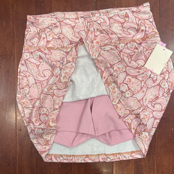 NWT!!! Kensie paisley skort - Picture 2 of 5